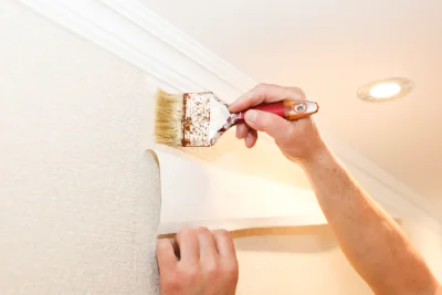 Pose de papier peint à Viven — revêtements muraux et toiles de verre